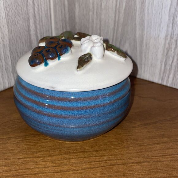 Vintage RACKLIFFE Pottery Blue Hill Maine Blueberry Jelly Dish And Lid - Picture 4 of 14